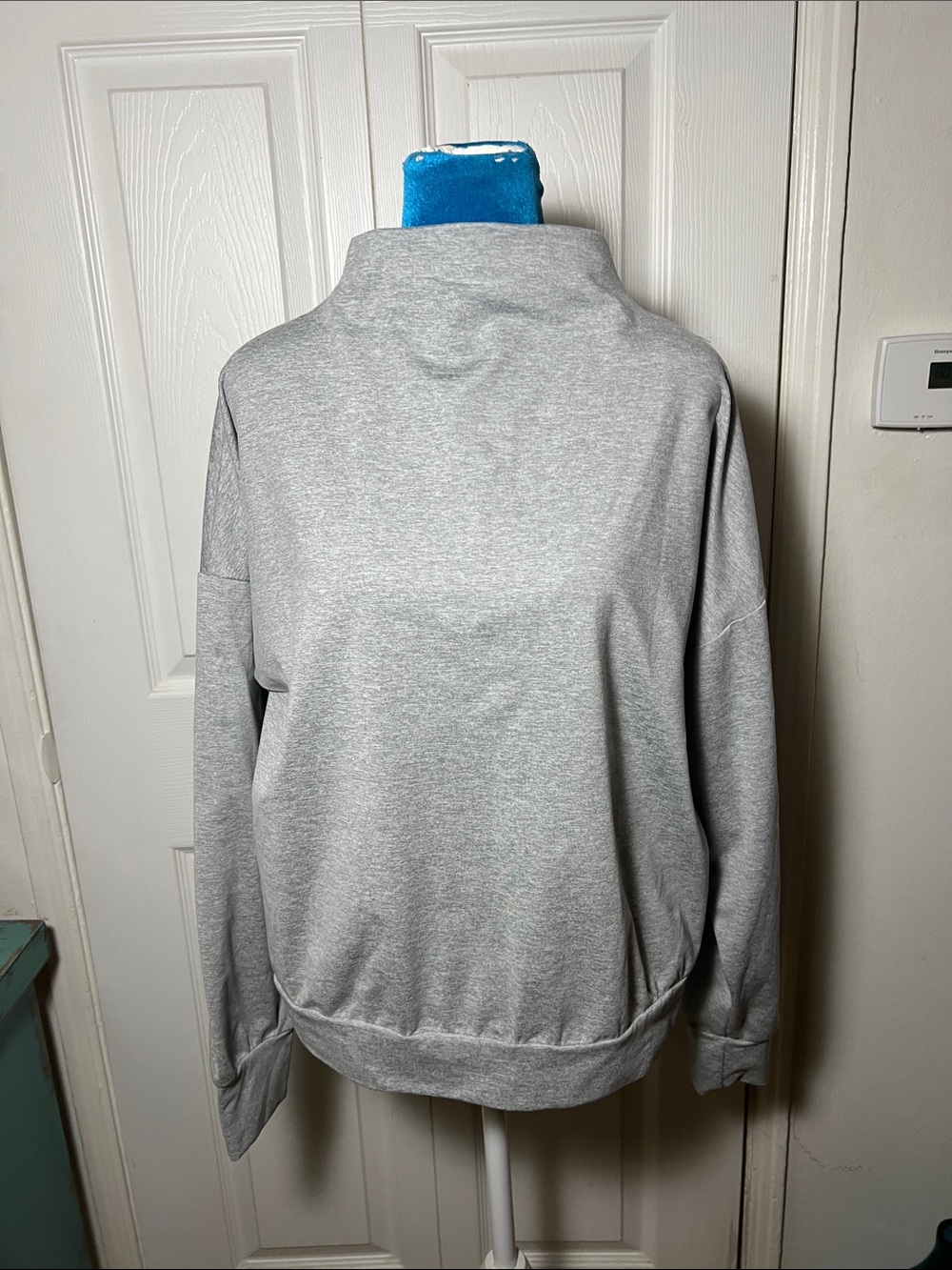 Vuori High Neck Crew Sweatshirt Supet soft Women’s Medium